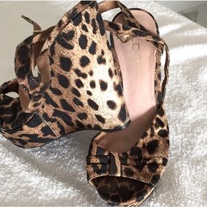 🖤🤎 Rawr !! Leopard print Aldo wedges Y2K 🖤🤎